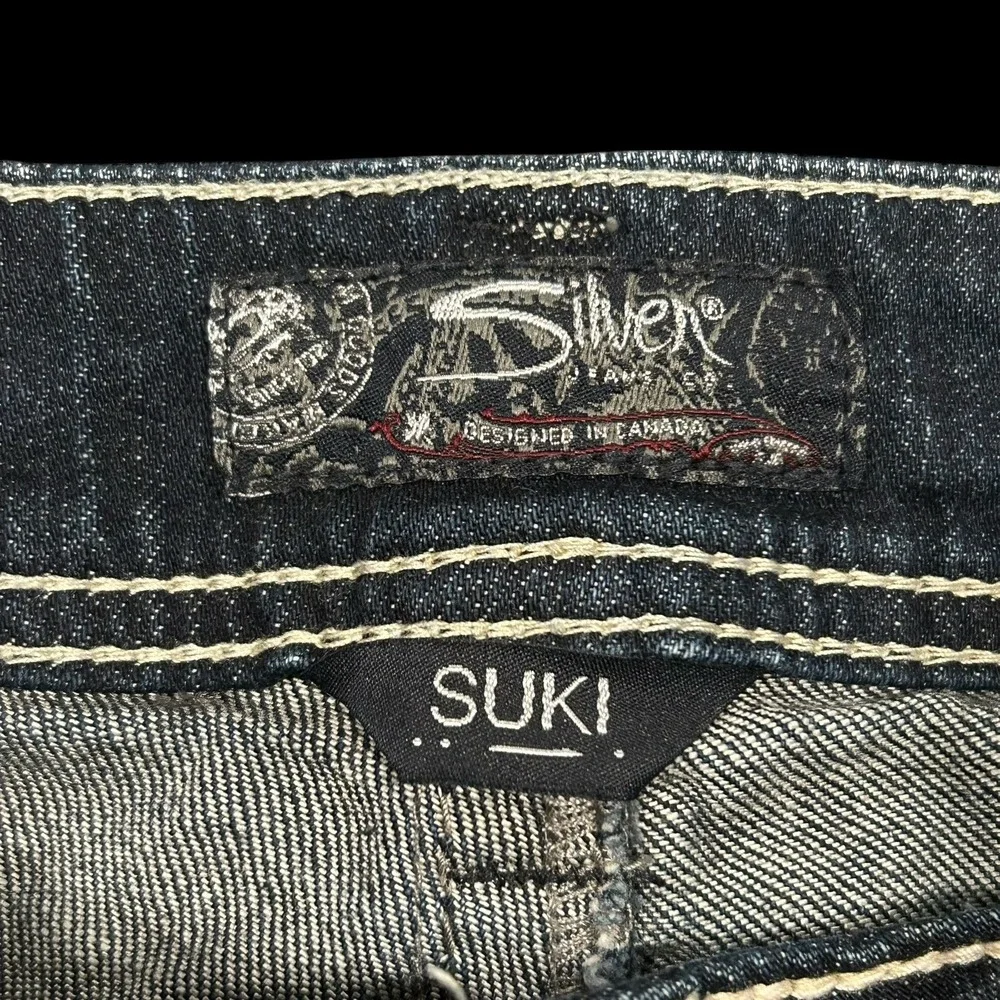 Silver Suki Bootcut Jeans Womens 30x32 Blue Stretch Dark Wash Stitched Denim - Picture 7 of 14